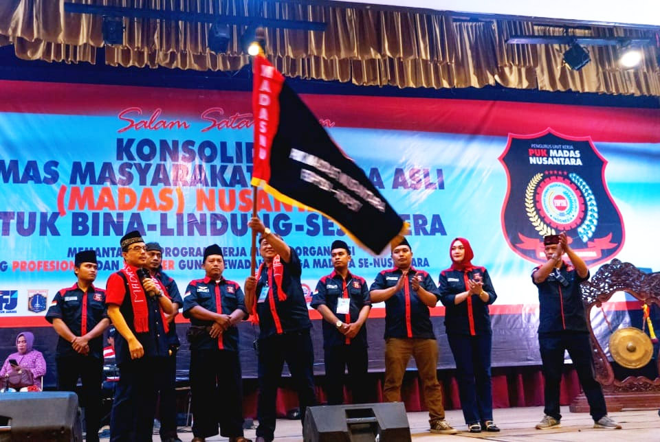 madas.jpg